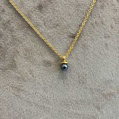 HK0105 Plain Chain Black CZ Drop