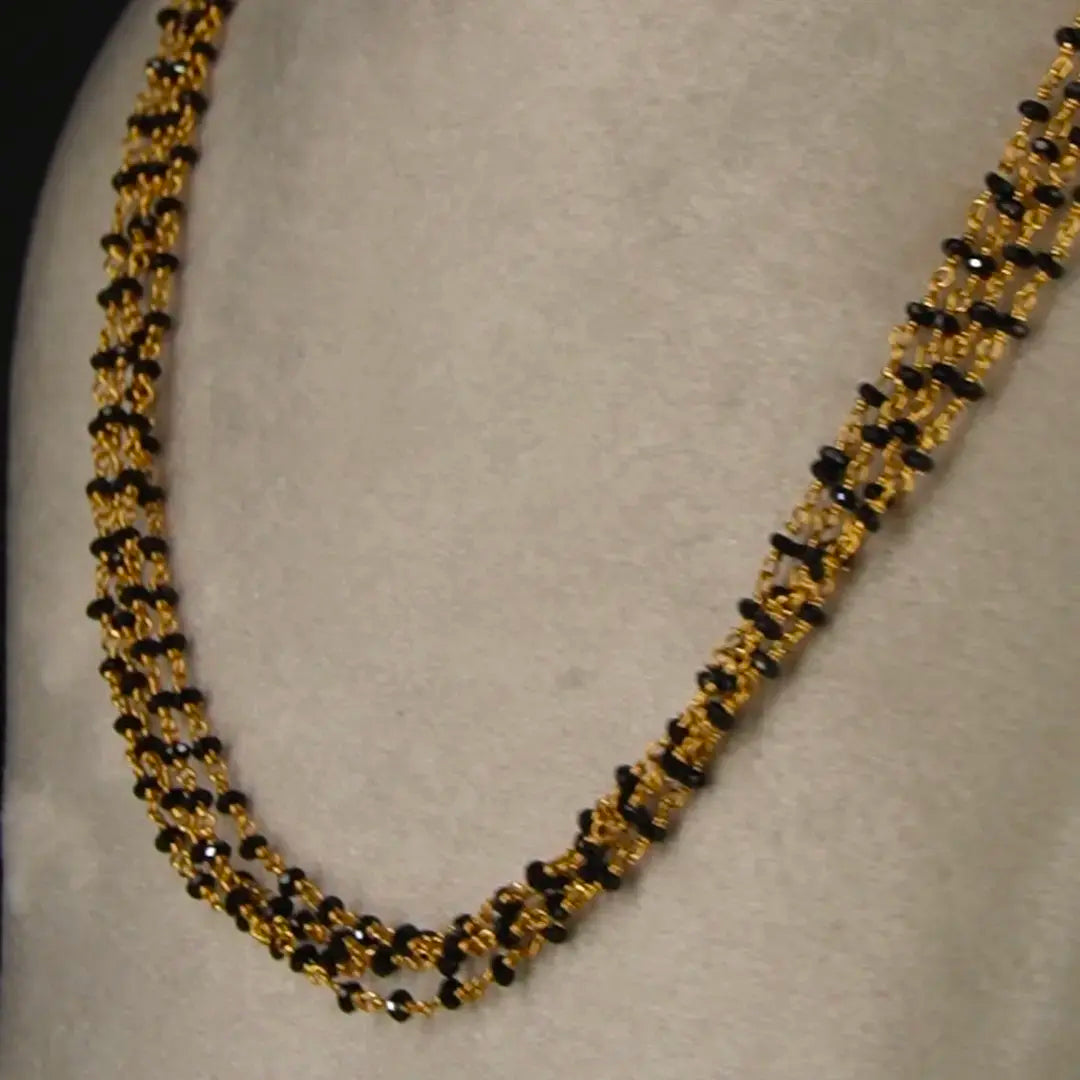 Simple Mangalsutra 4 Lines Hk0355