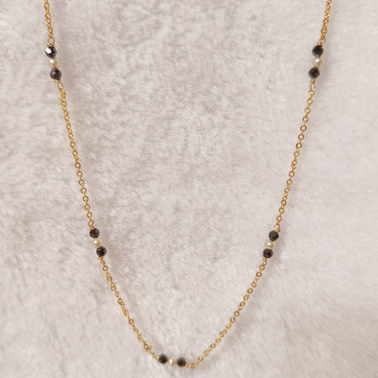 Simple Black Beads in black diamond shine beads