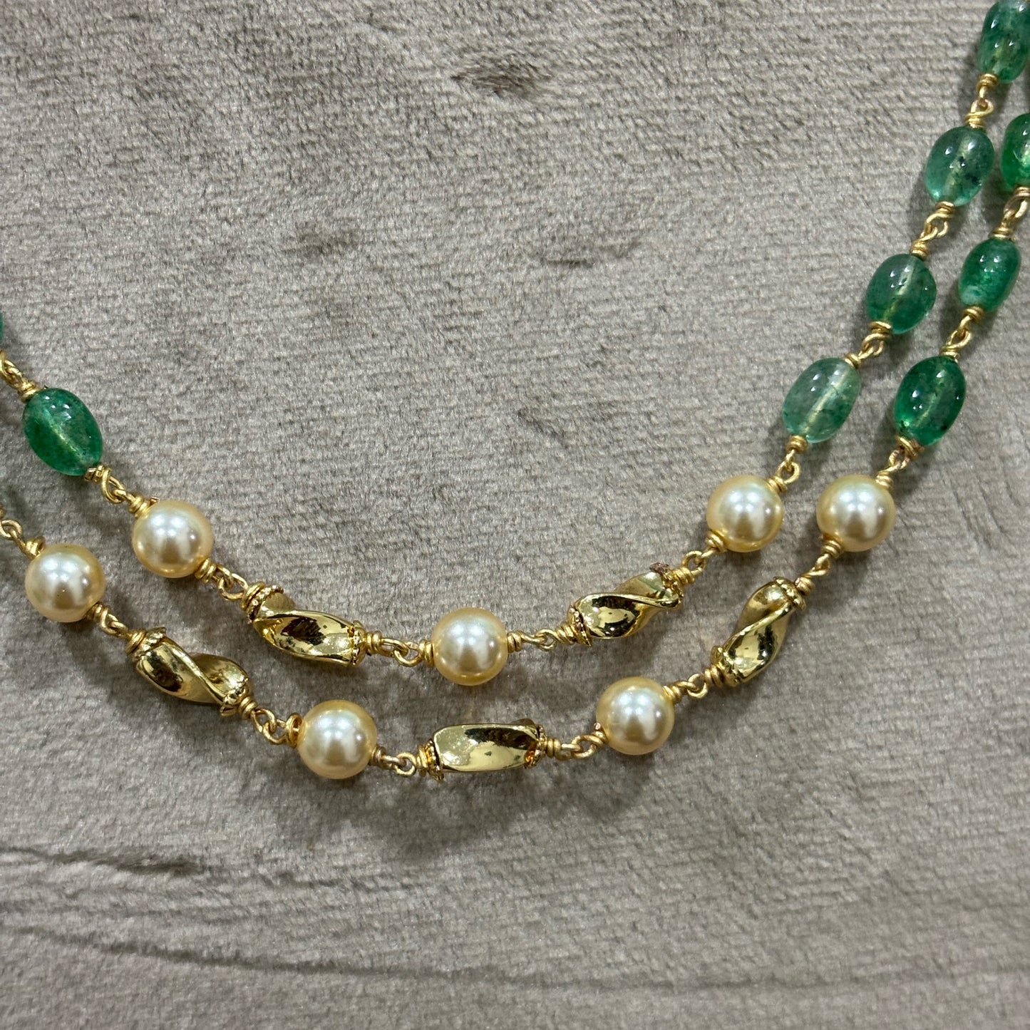 Russian emerald and gold twisted beads