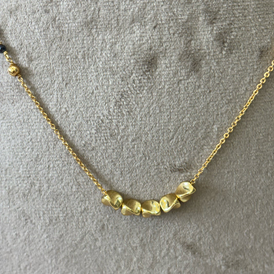 HK0088 Black Beads Twisted & DD Balls Given Elegence