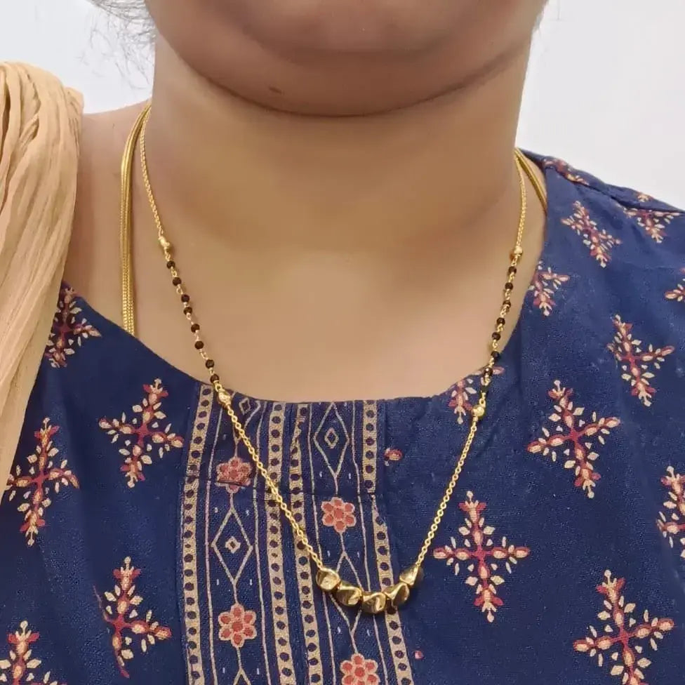 HK0088 Black Beads Twisted & DD Balls Given Elegence