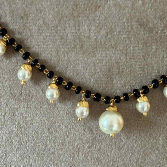 HK0091h Black Beads Chain Beauty With Pearls