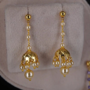 Pearl Stud Earrings HK010 White