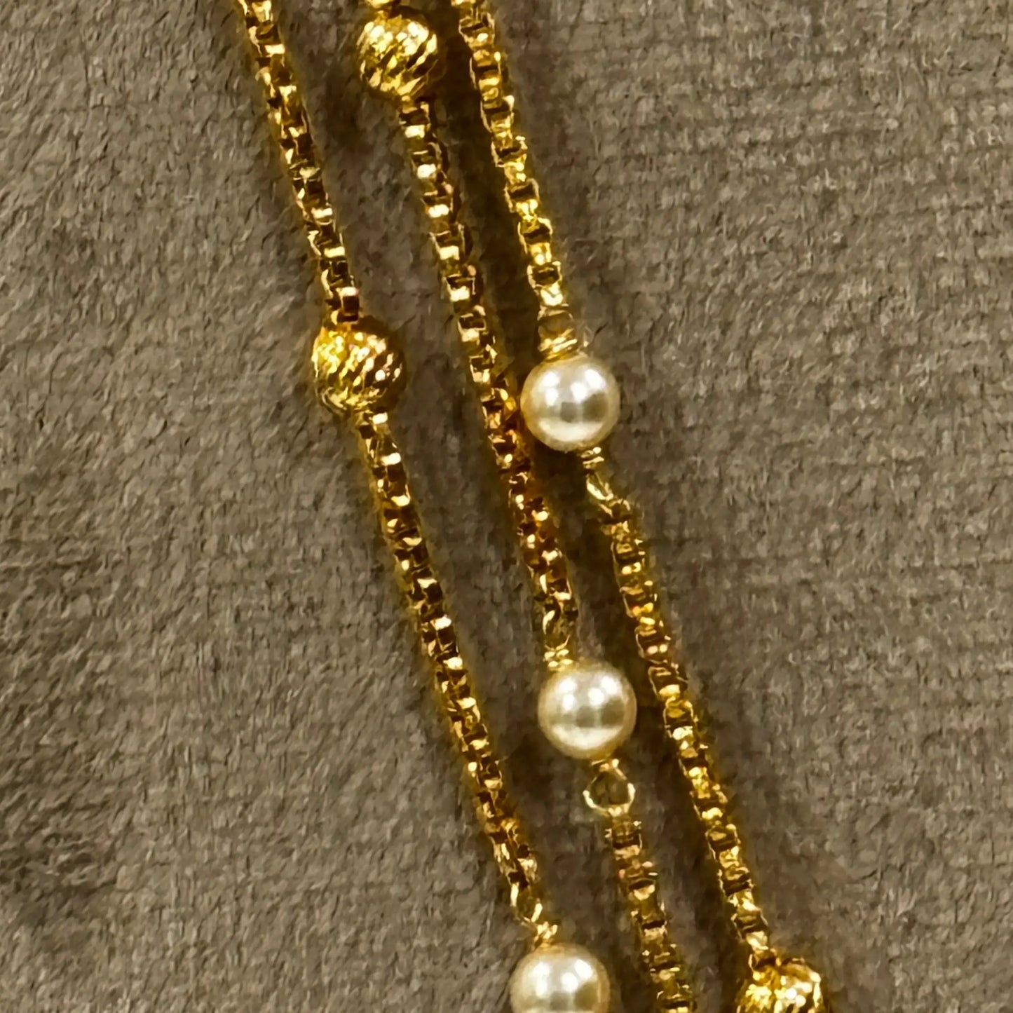 HK0191 Pearl & DD Ball Using Two Line Chain