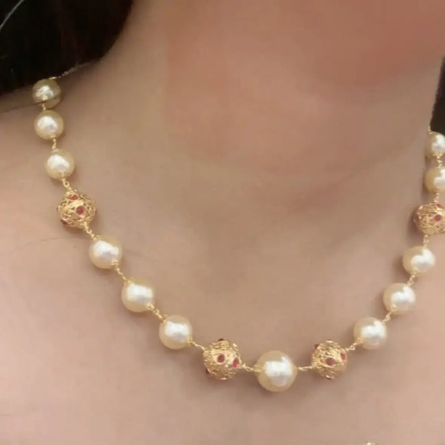 Hk0248 - 10mm Pearl & DD Ball Elegent Necklace