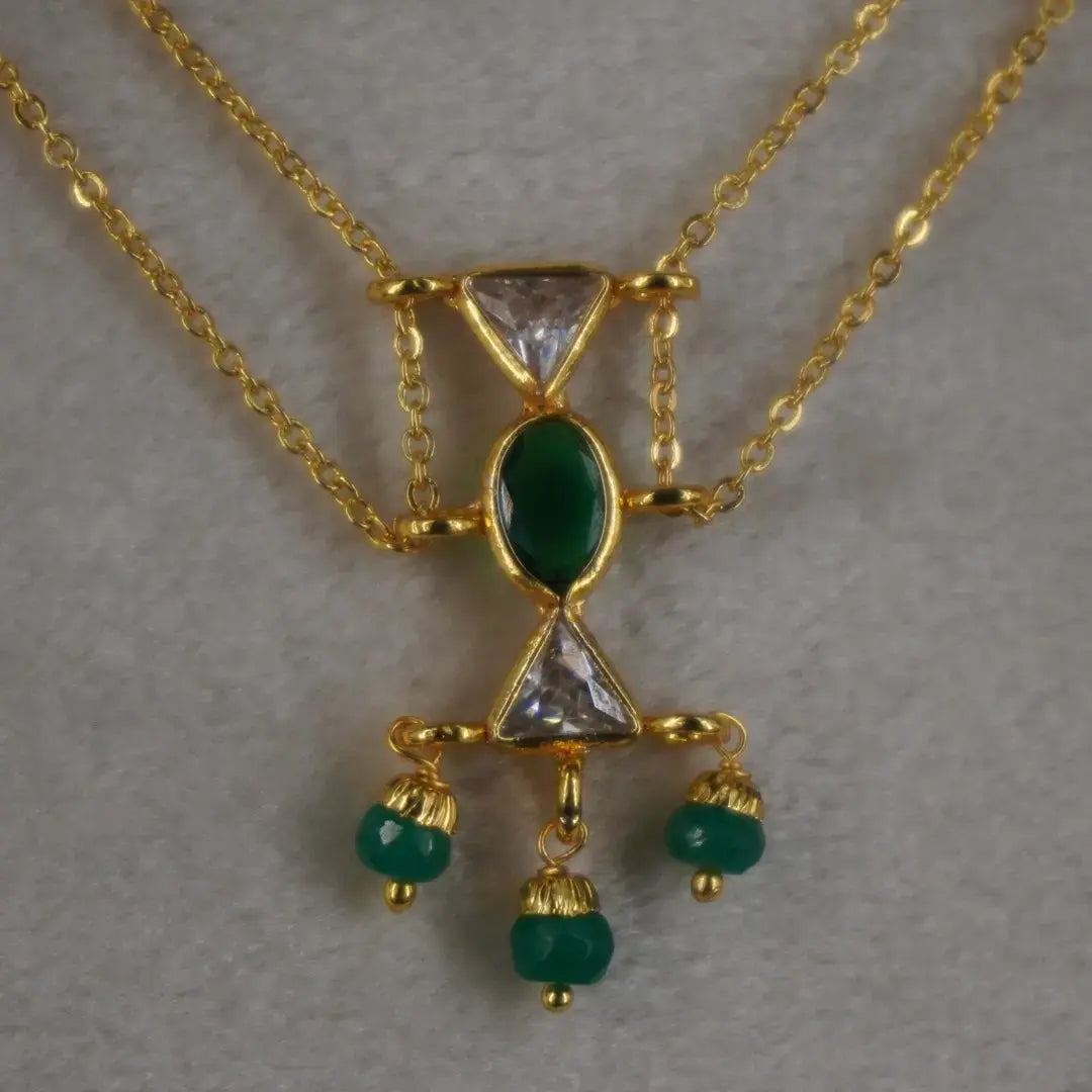 Plain 2 line Chain Centerd With Polki Green CZ Locket Hk0361