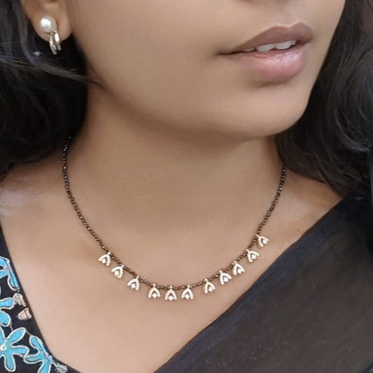 Mangalsutra Design with A shape Lockets Hk0416