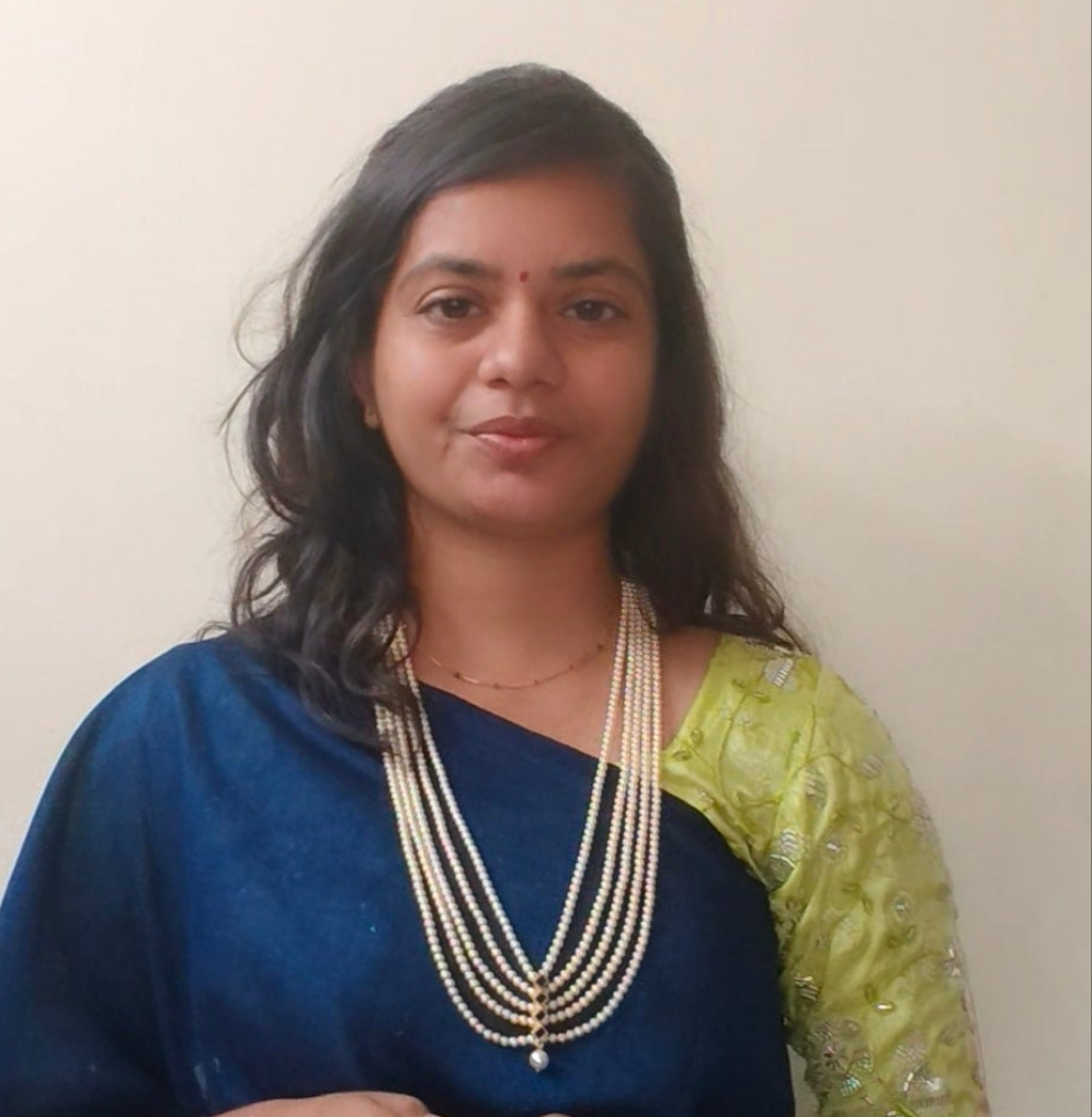 Swarovski pearl long chain in pure 92.5 silver. SLV004