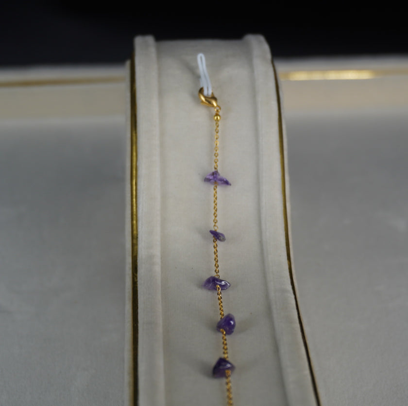 BT008 – Amethyst Chip Stone Bracelet