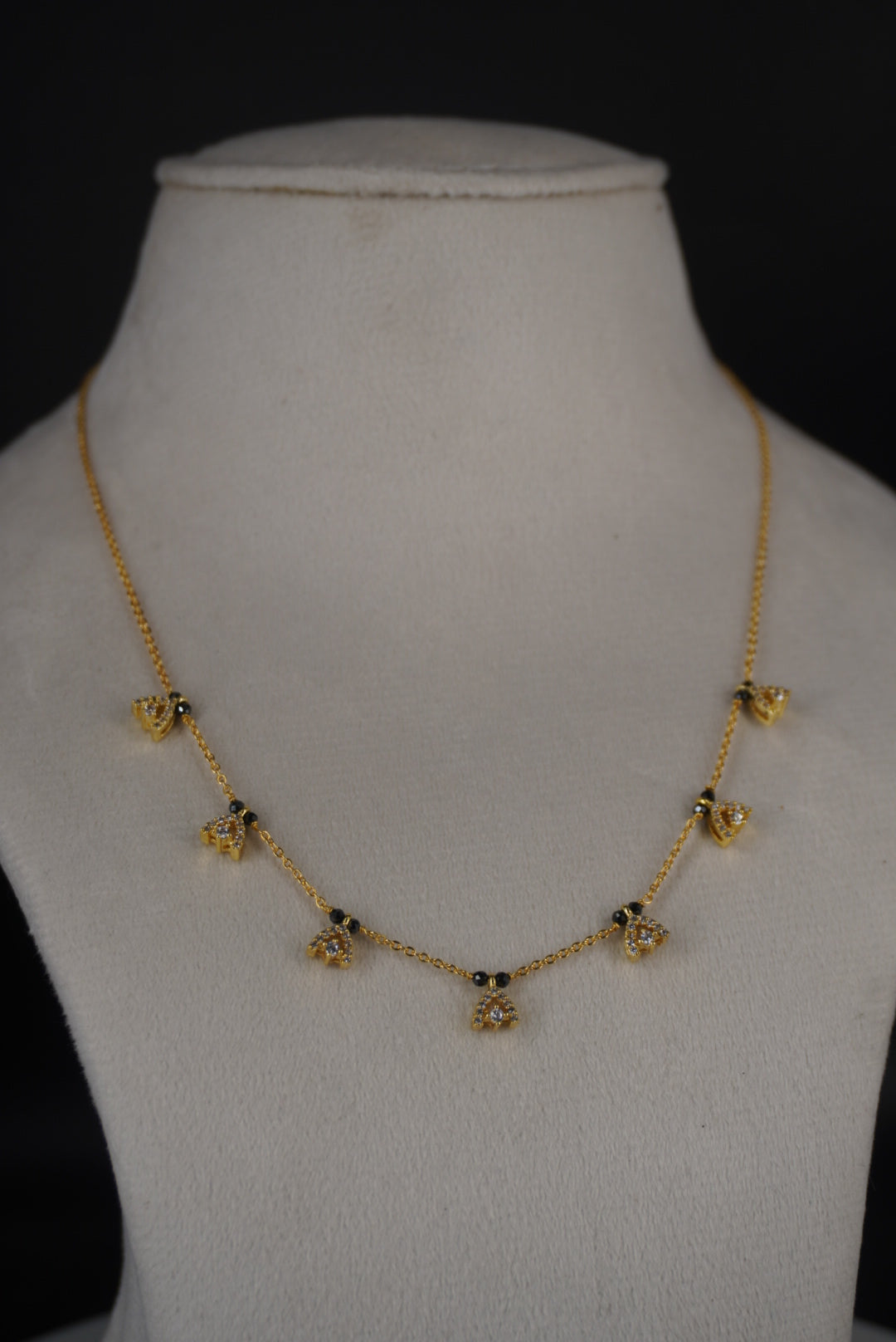 #HK0485 CUTE BLACK BEADS