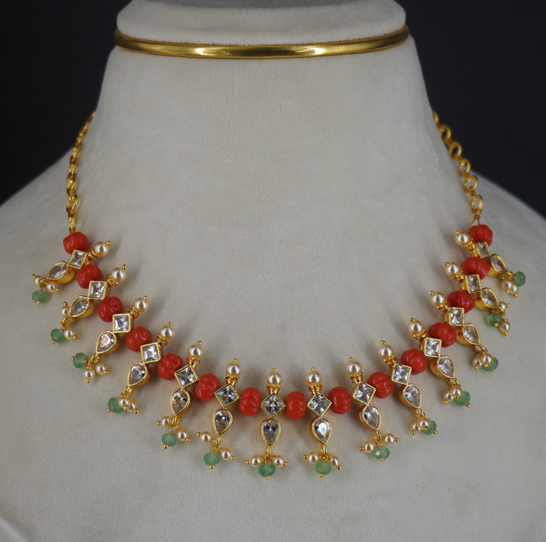 HK0533 (Necklace+Earrings)