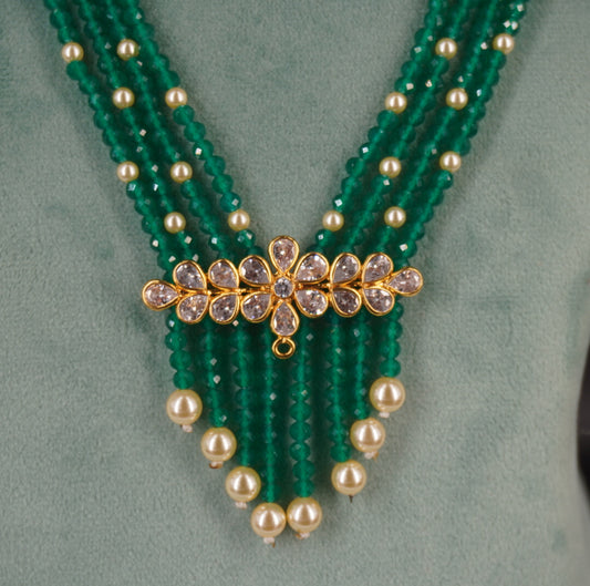 #HK0465 green Manulu and Swarovski pearl chain