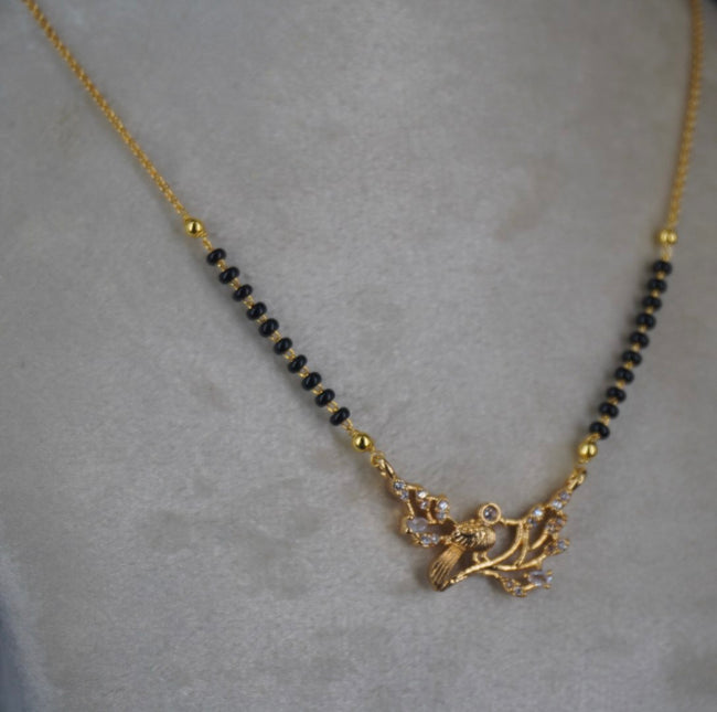 Hk0432 Parrot black beads