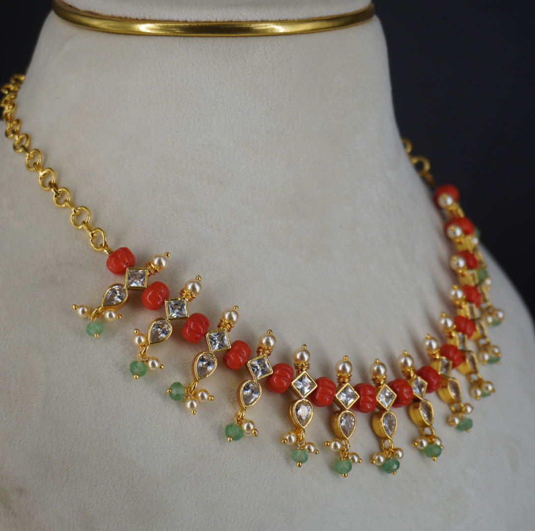 HK0533 (Necklace+Earrings)