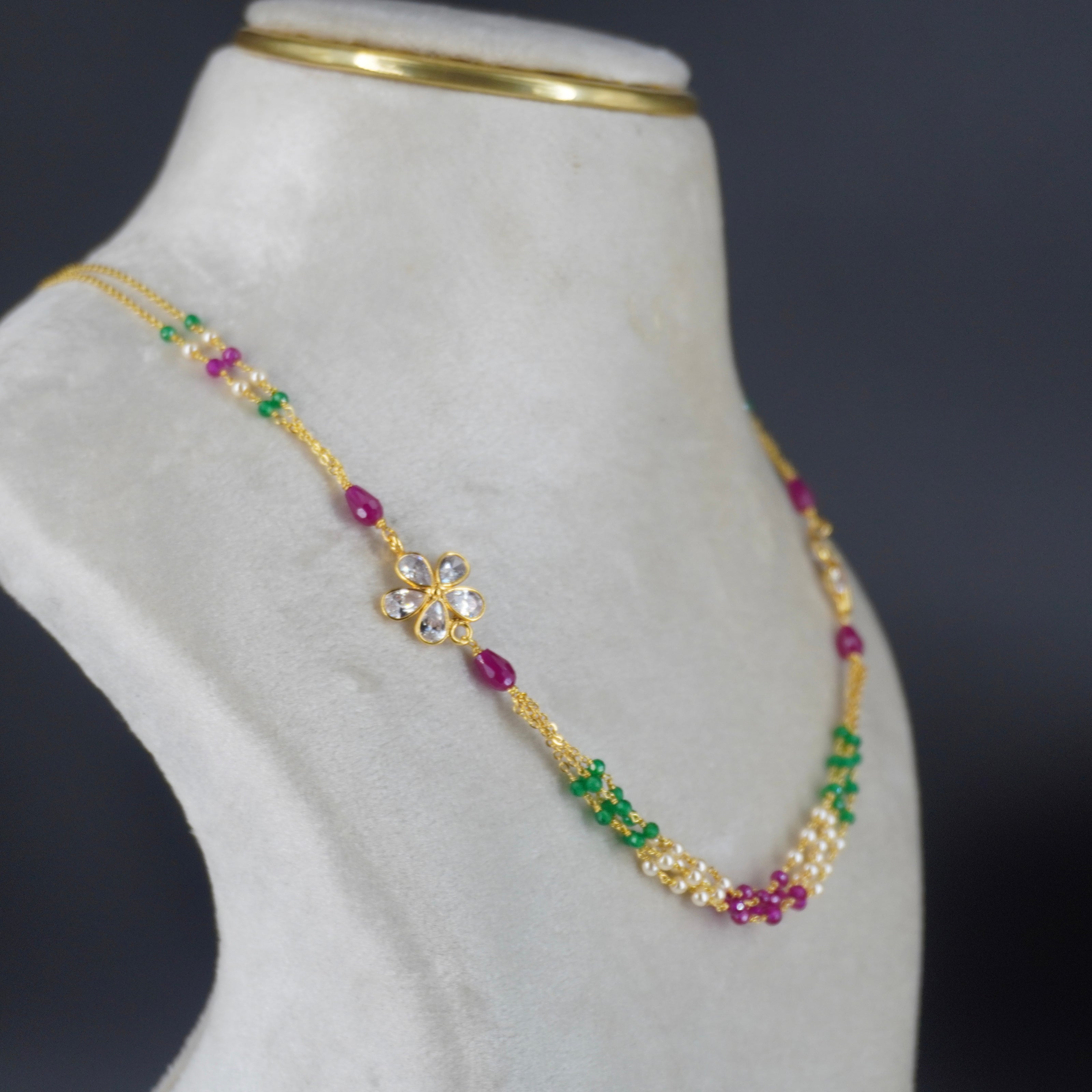 HK0367  Flowerl  Necklace