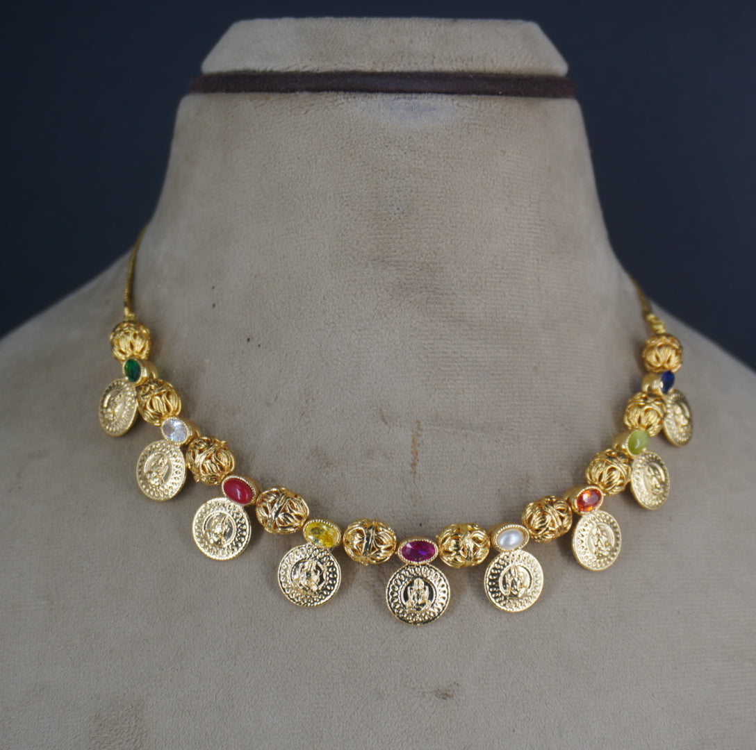 HK0481 Navaratna necklace in Lakshmi kasu