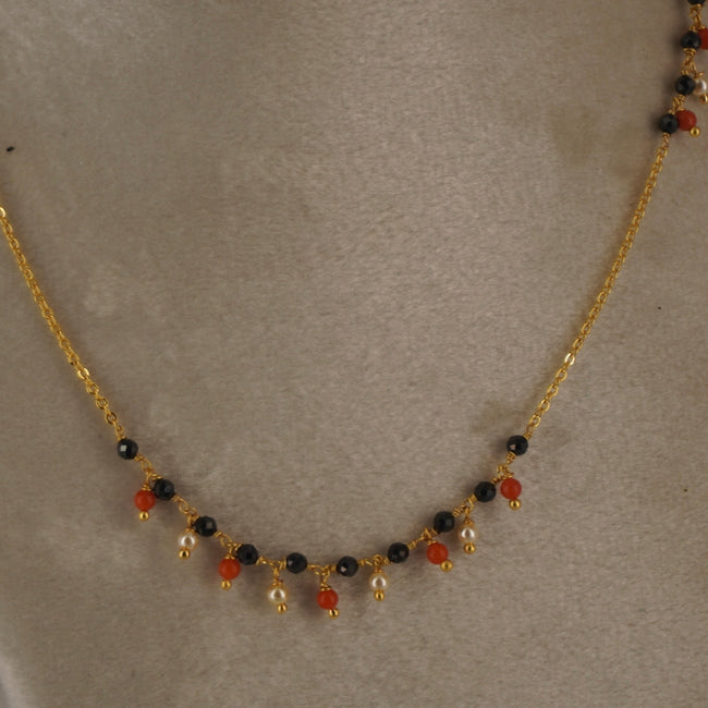 Hk0261 Black beads with coral beads