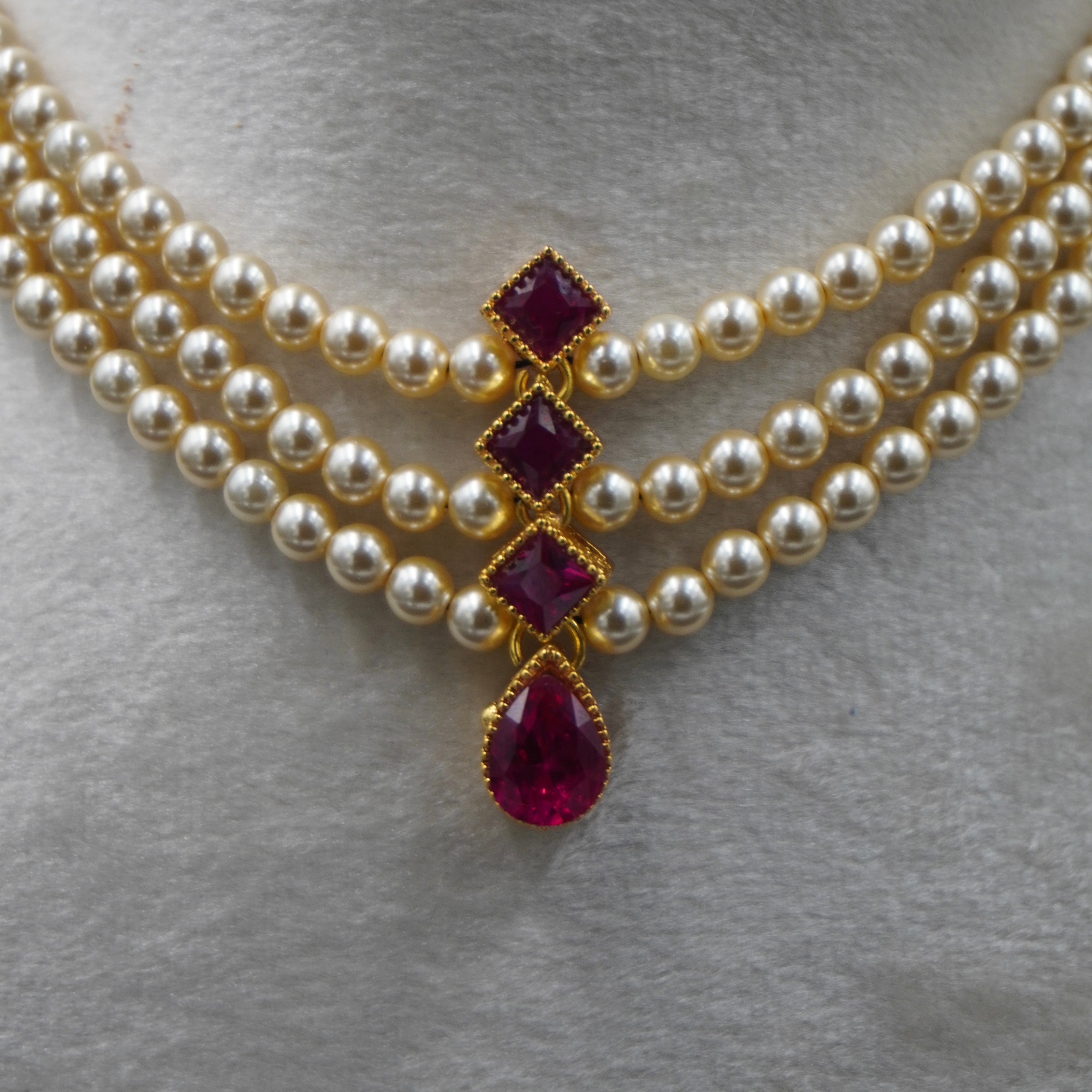 HK0333 swaroski pearl chocker