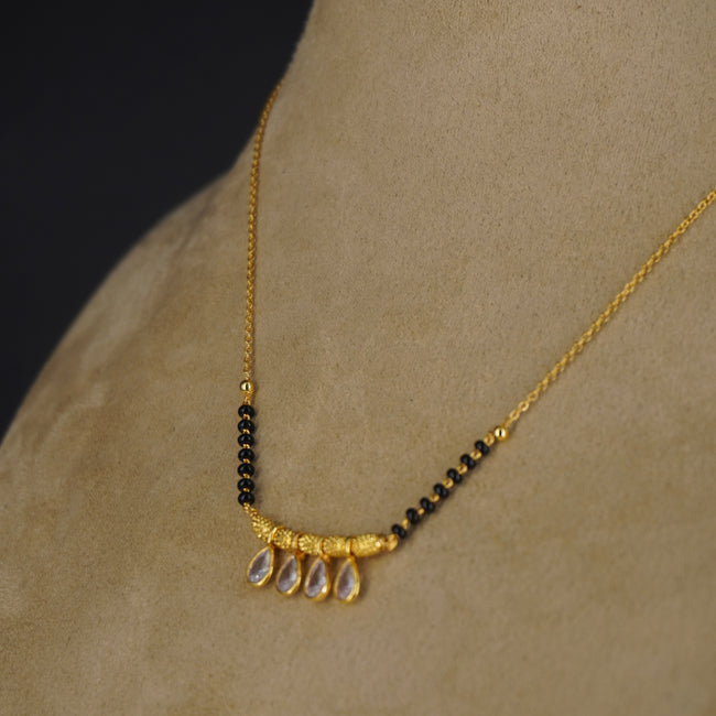 Hk0386 Black beads With Polki Drops