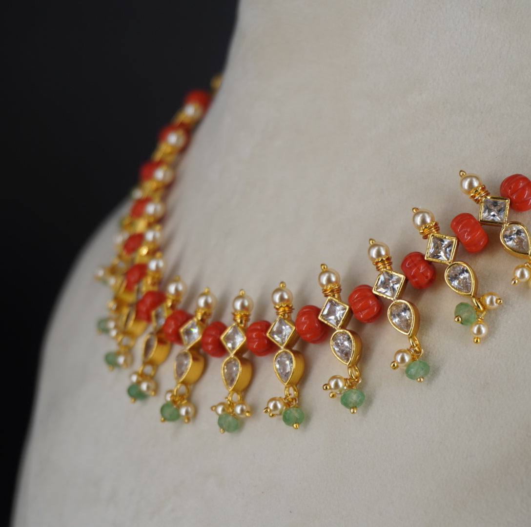HK0533 (Necklace+Earrings)