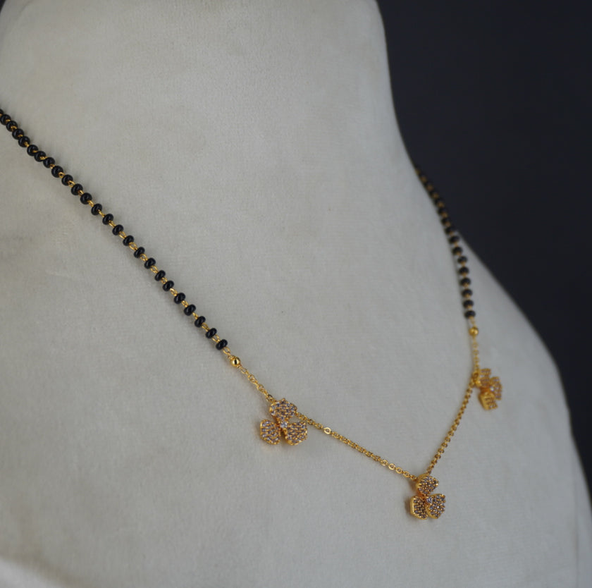 HK0529 SWARNA PUSHPAM BLACK BEADS