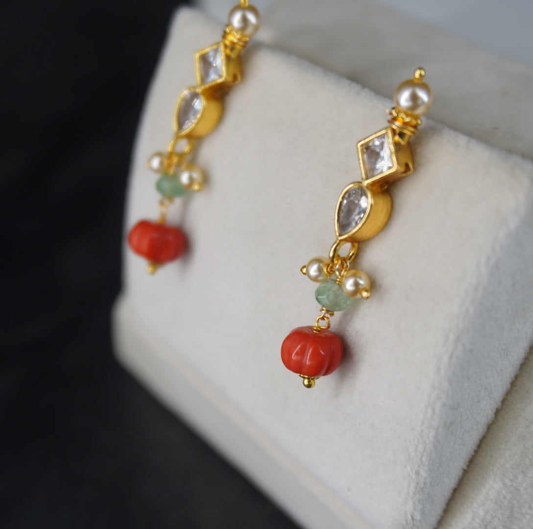 HK0533 (Necklace+Earrings)