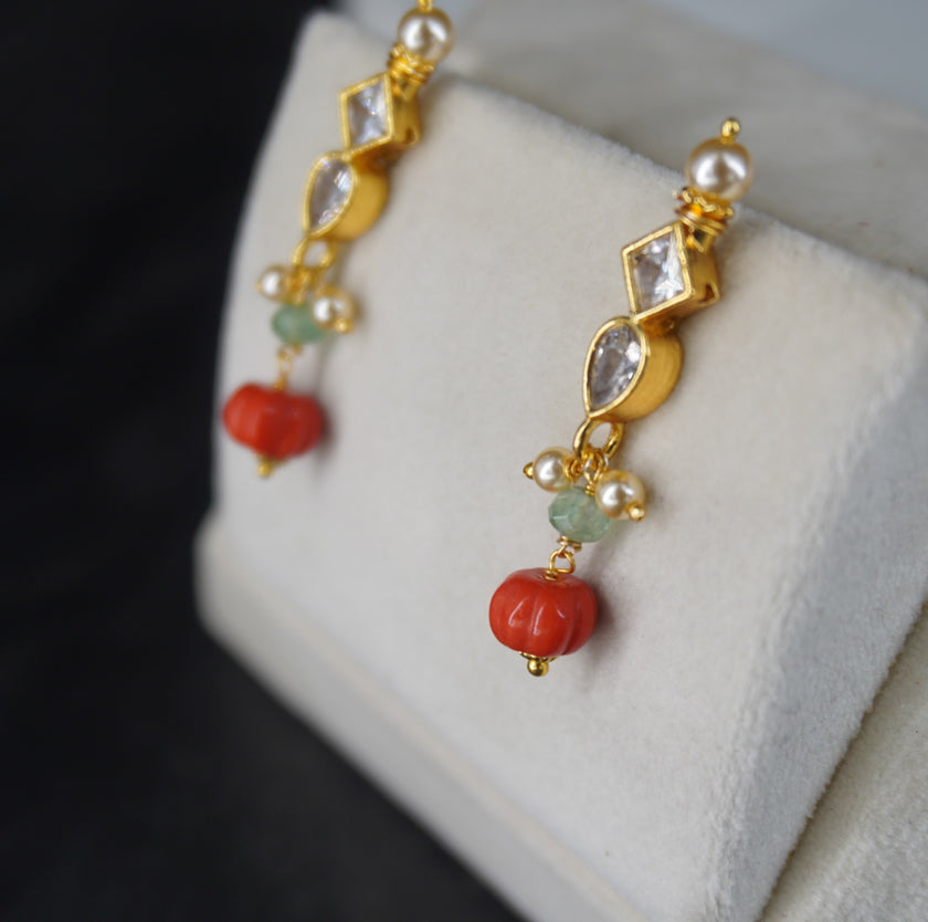 HK0533 (Necklace+Earrings)