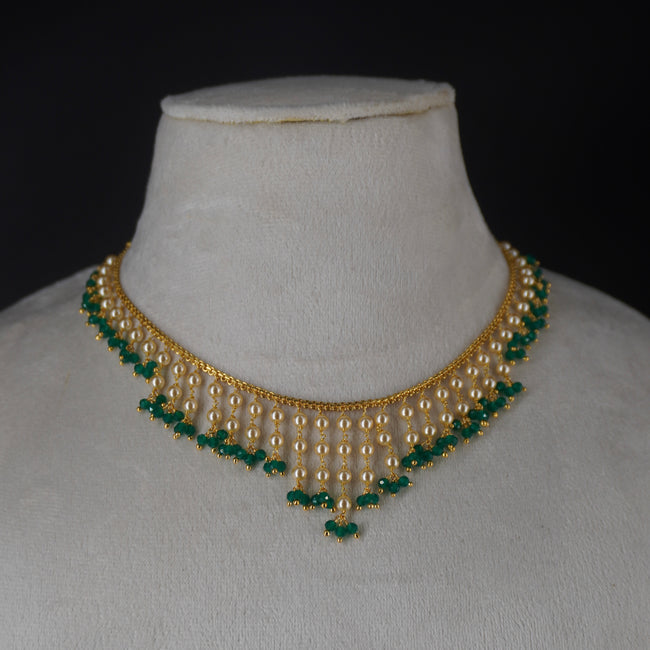 HK0488 green manulu with Swarovski pearl necklace