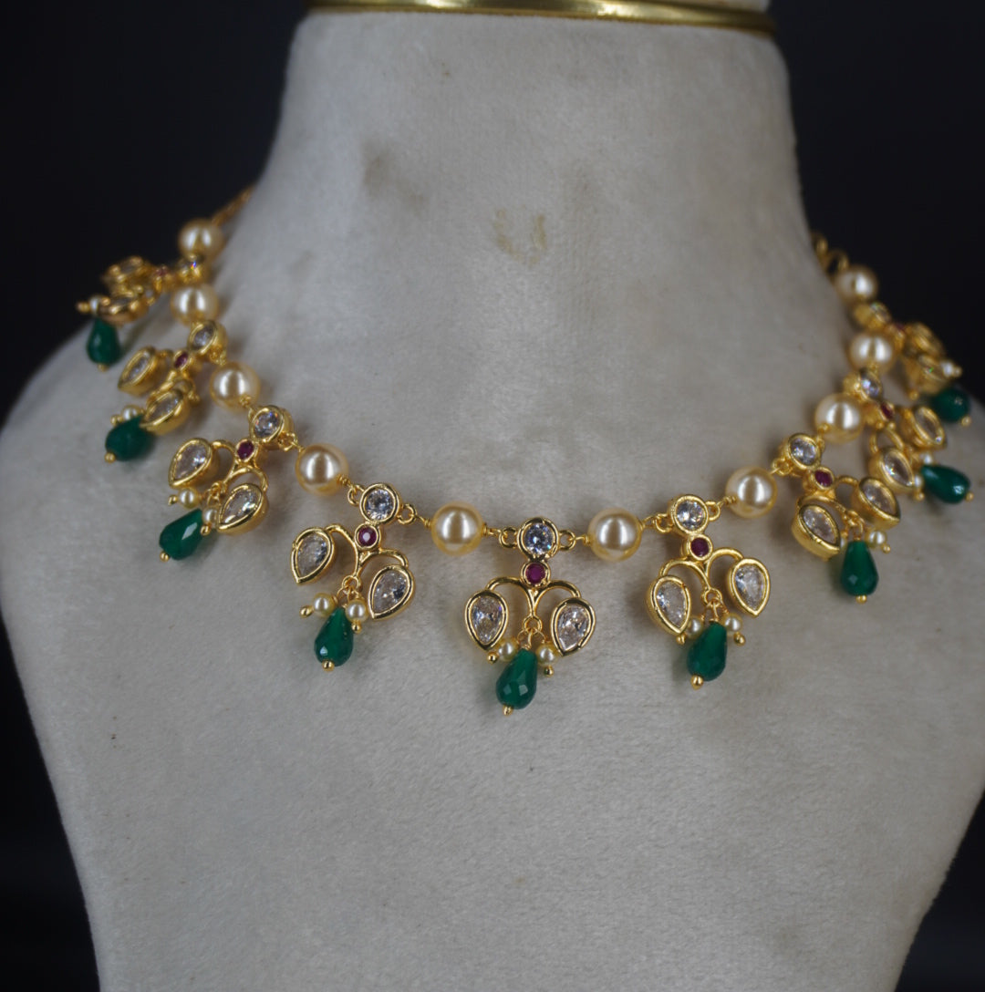 HK0480 Green drop necklace with earrings