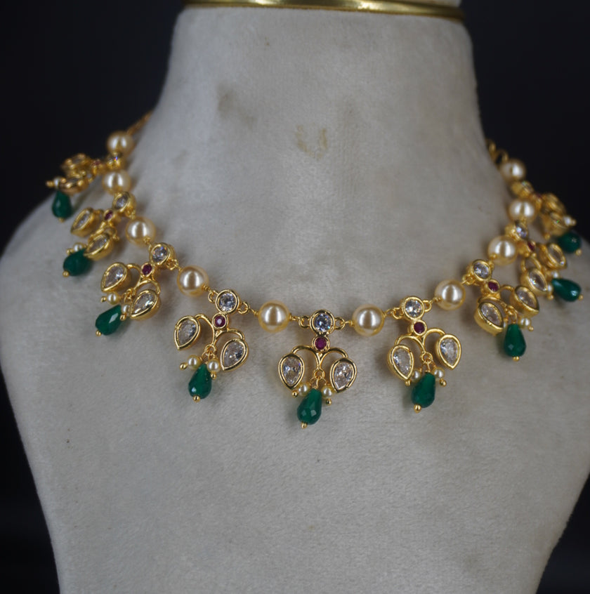 HK0480 Green drop necklace with earrings