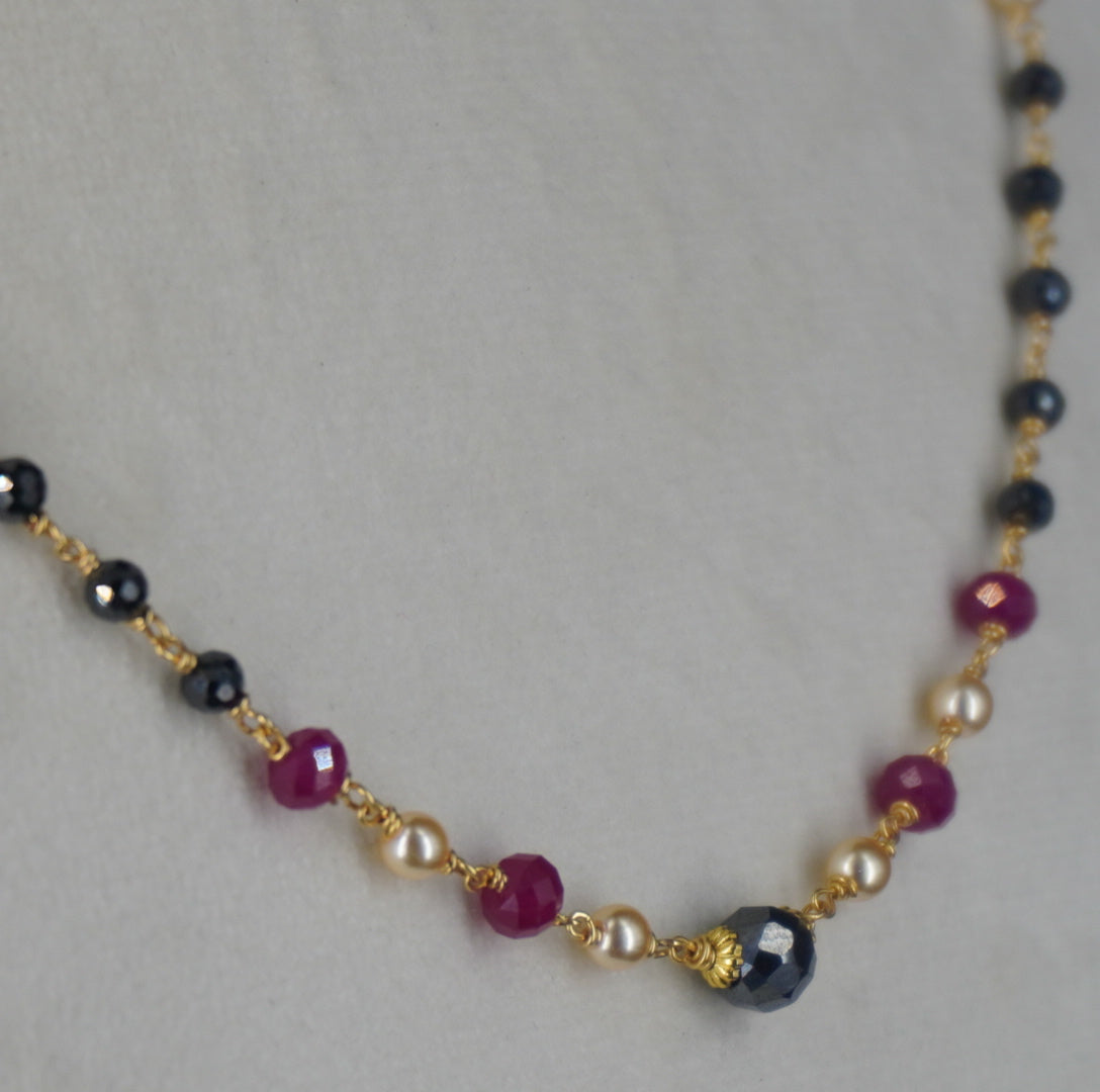HK0516 BEAUTYFUL BLACK BEADS