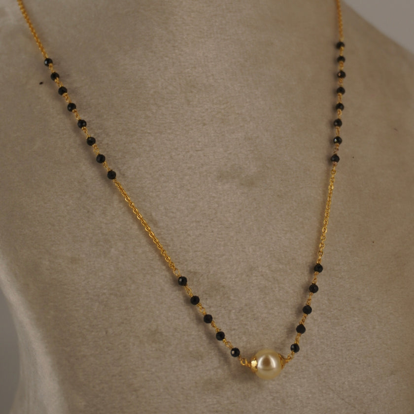 HK0028 Single Pearl  Black Beads
