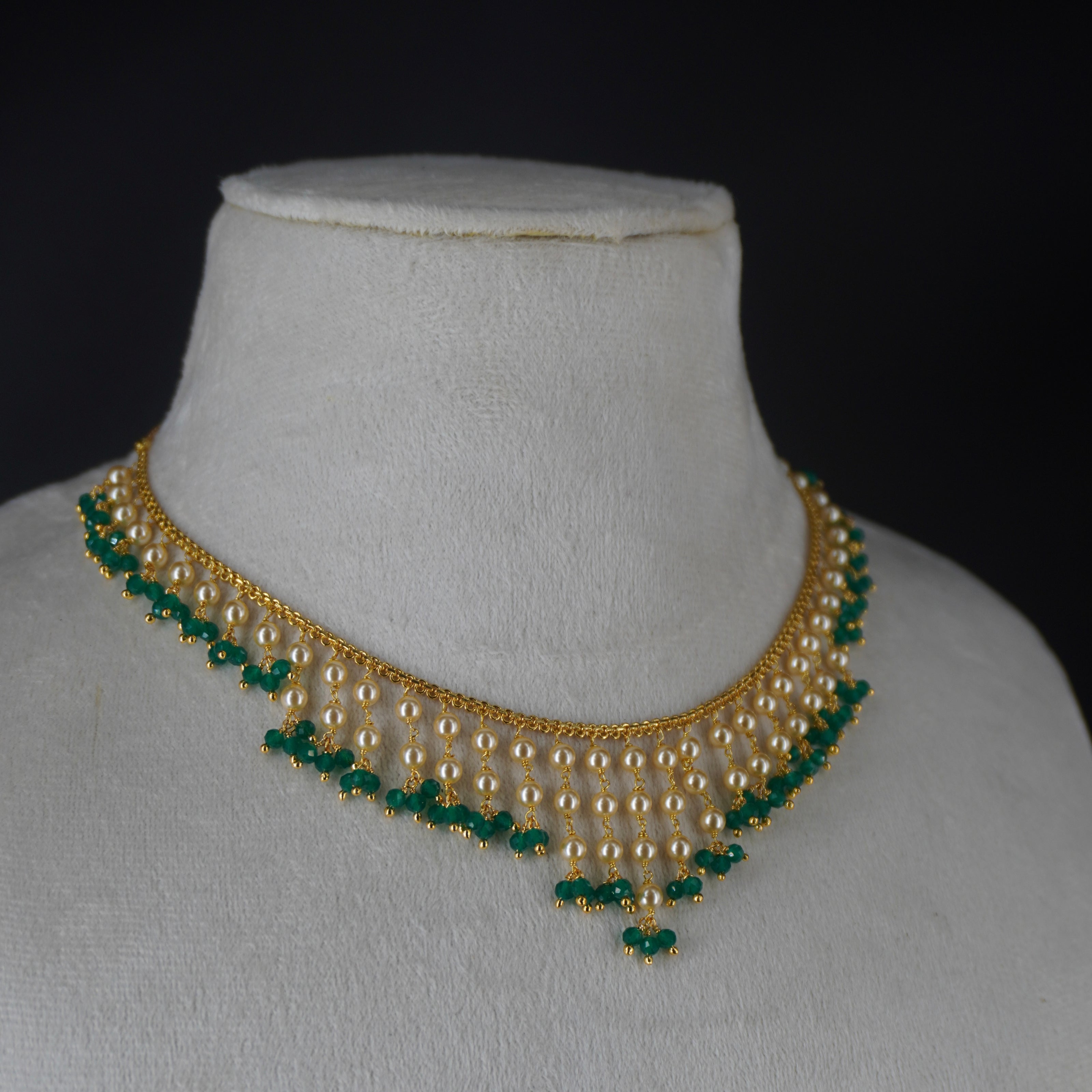 HK0488 green manulu with Swarovski pearl necklace