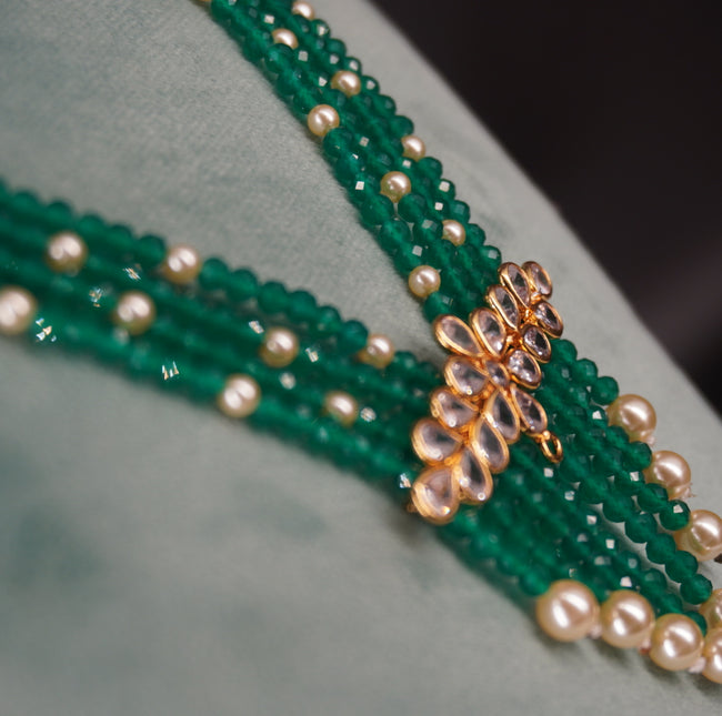 #HK0465 green Manulu and Swarovski pearl chain