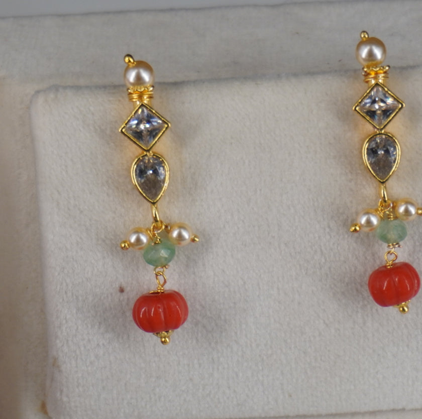 HK0533 (Necklace+Earrings)