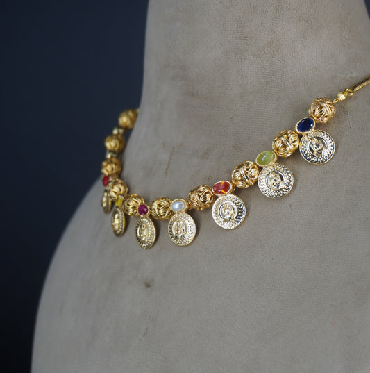 HK0481 Navaratna necklace in Lakshmi kasu