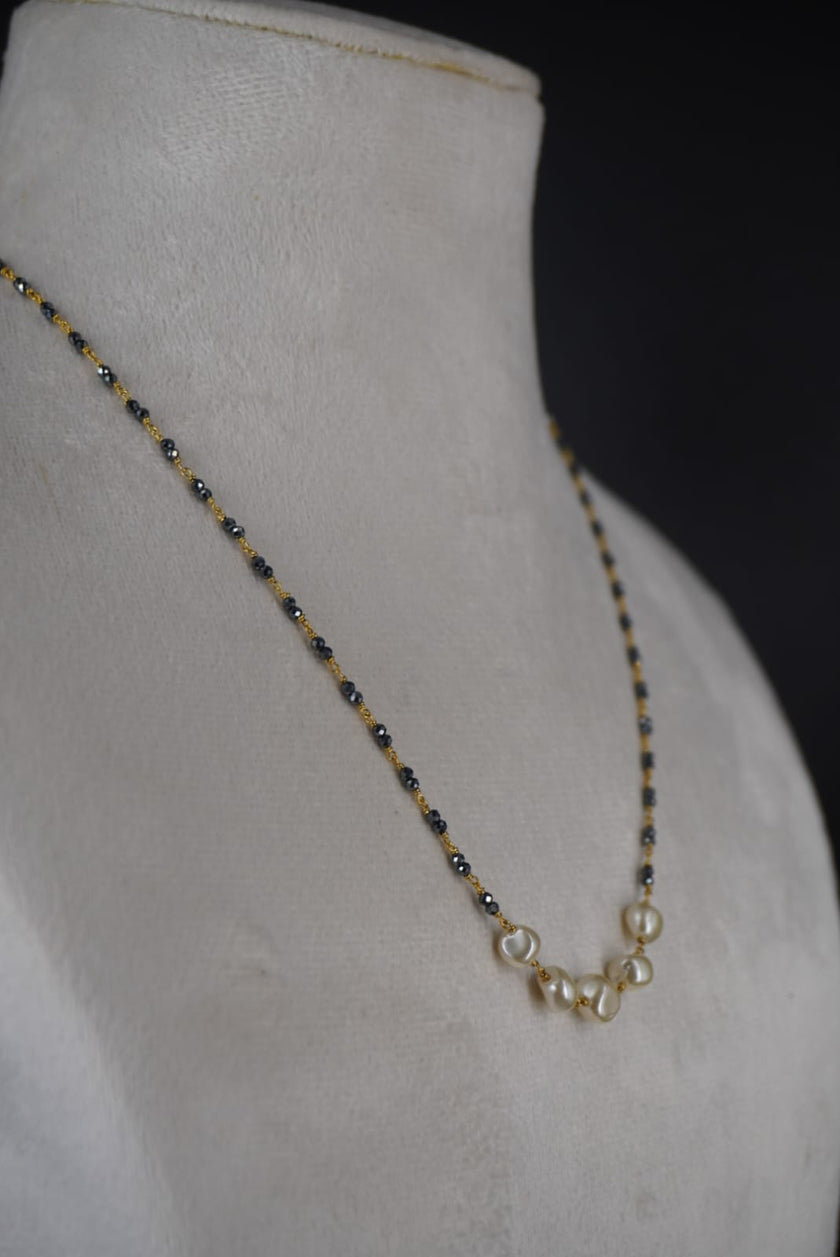 SLV018 Silver Mangalsutra chain centered 5 pearls